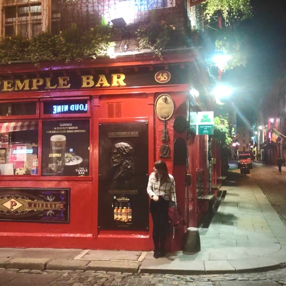 Meet the Posher - Picture 6 of 6